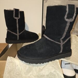 Women UGGS